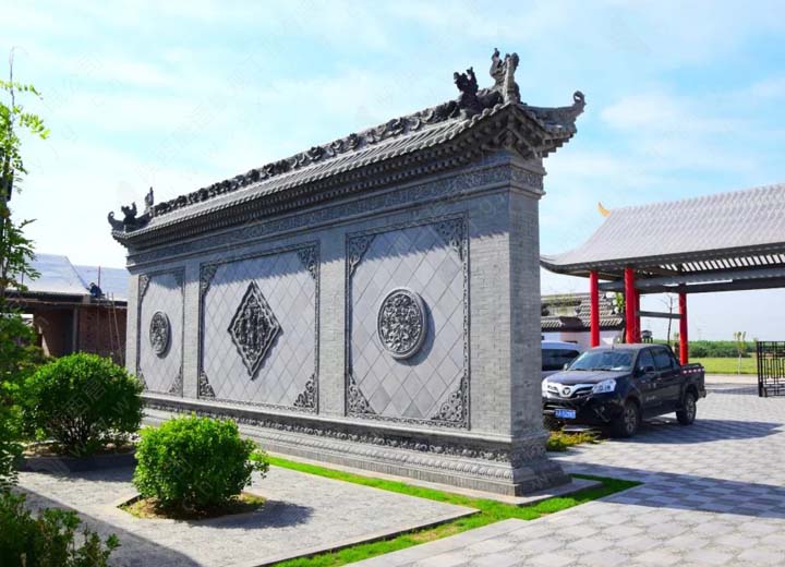 唐语砖雕的大门照壁