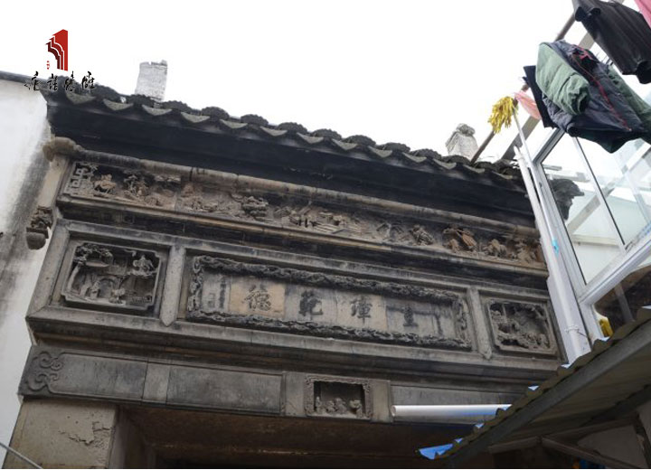 吴宅砖雕门楼中下枋装饰